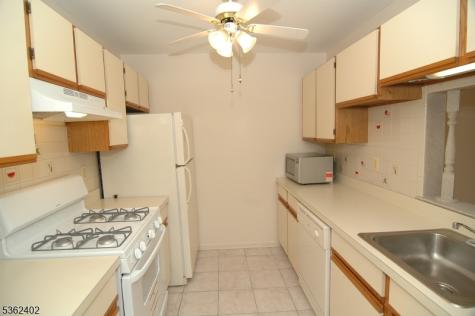 214 Stratford Place Bridgewater NJ 08805