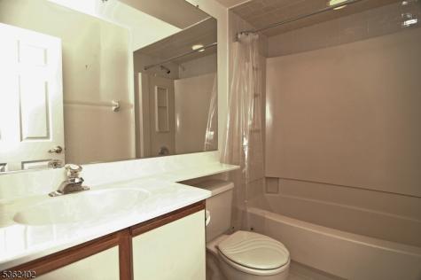 214 Stratford Place Bridgewater NJ 08805