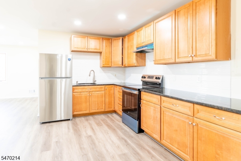 7 Washington Avenue Manville NJ 08835