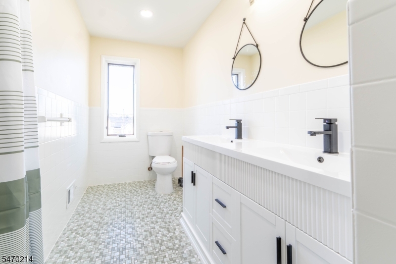 7 Washington Avenue Manville NJ 08835
