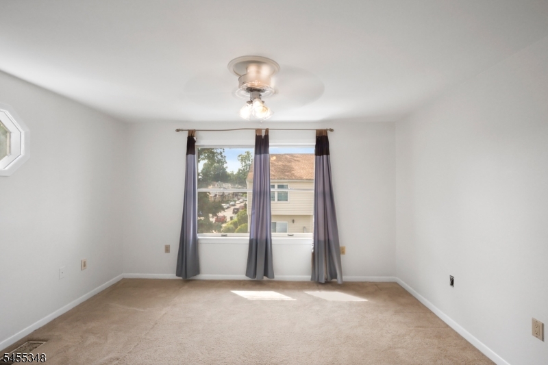 626 Chancellor Avenue Irvington NJ 07111
