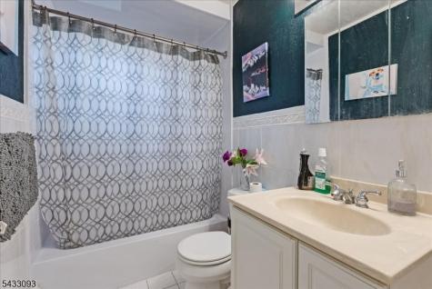 300 Claremont Avenue Verona NJ 07044