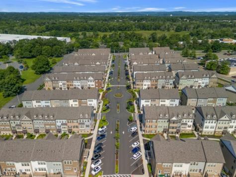17 Gala Court Livingston NJ 07039
