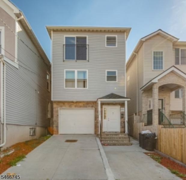 326 Magnolia Avenue Elizabeth NJ 07206