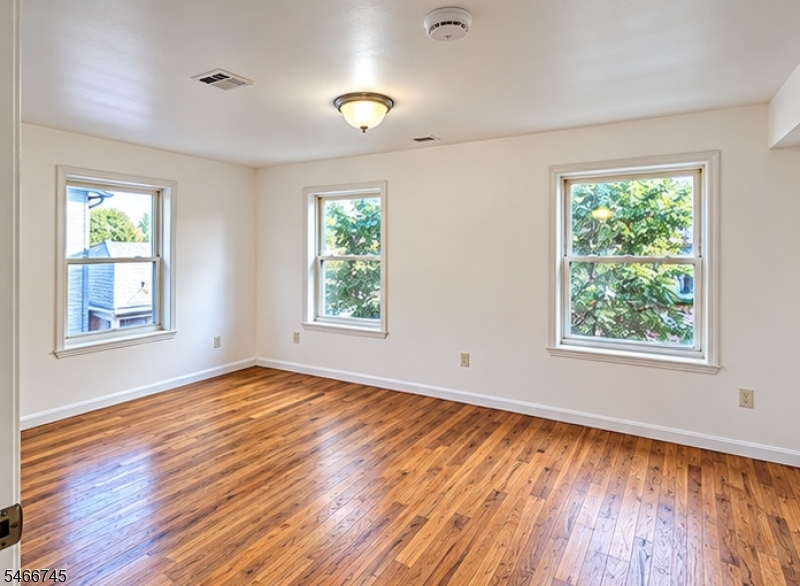 326 Magnolia Avenue Elizabeth NJ 07206