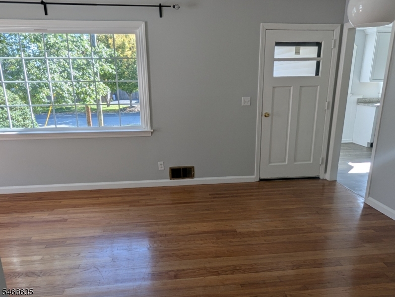 305 E Street Middlesex NJ 08846