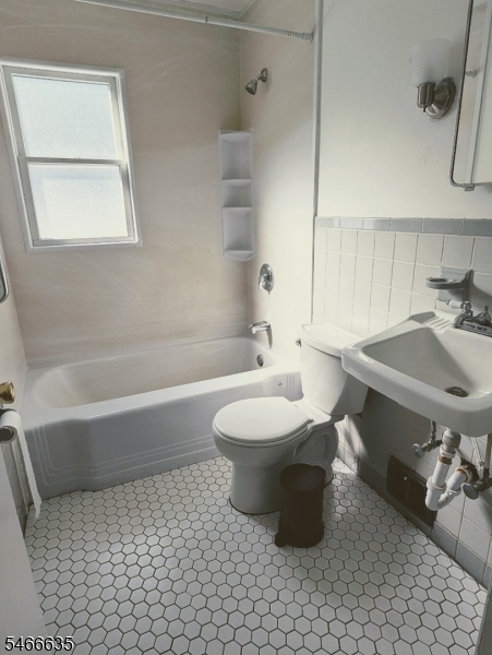 305 E Street Middlesex NJ 08846