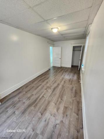 69 Seymour Avenue Newark NJ 07108