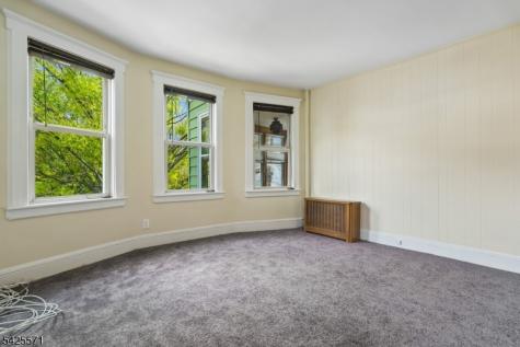 7 Beekman Street Bloomfield NJ 07003