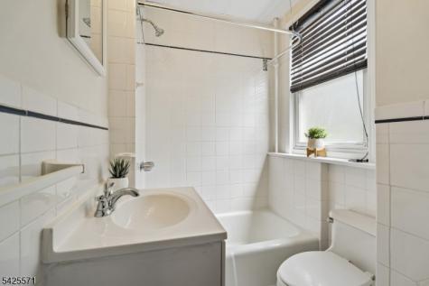 7 Beekman Street Bloomfield NJ 07003