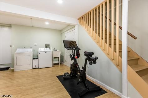 7 Van Vleck Street Montclair NJ 07042