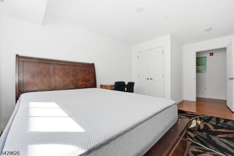 594 Jefferson Avenue Elizabeth NJ 07201