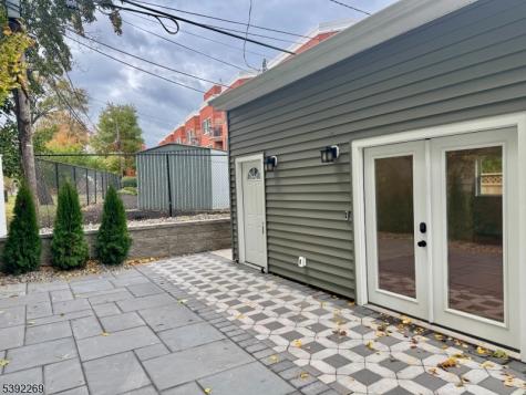 15 Oxford Street Montclair NJ 07042