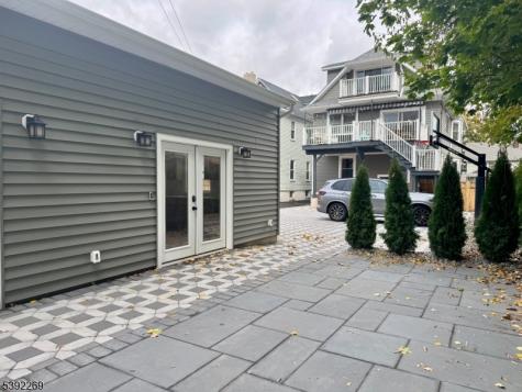 15 Oxford Street Montclair NJ 07042