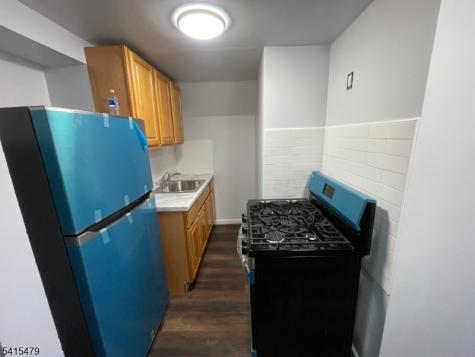55 Treacy Avenue Newark NJ 07108