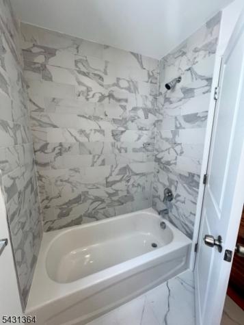 879 S 18th Newark NJ 07108