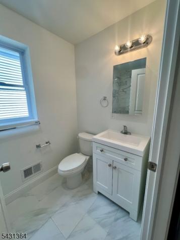 879 S 18th Newark NJ 07108