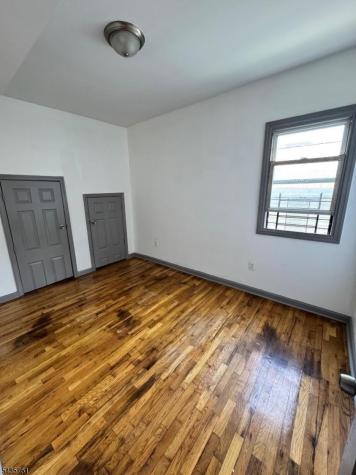 784 S. 19th Street Newark NJ 07103