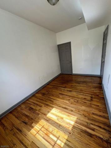 784 S. 19th Street Newark NJ 07103