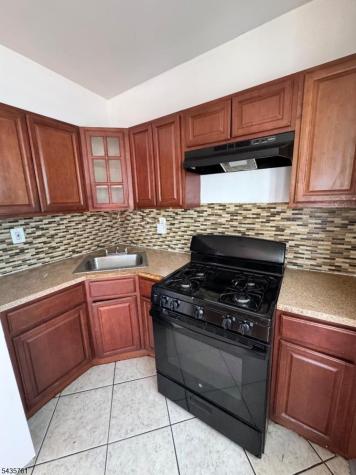 784 S. 19th Street Newark NJ 07103
