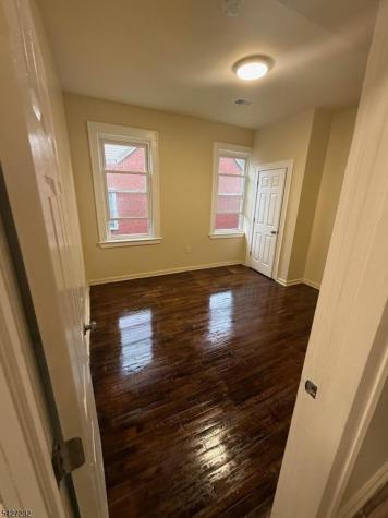 149 Scheerer Avenue Newark NJ 07112