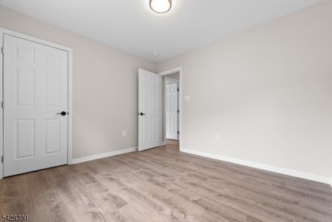 128 Big Piece Road Fairfield NJ 07004
