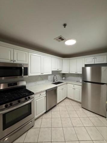 901 Stuyvesant - Unit 110 Union NJ 07083