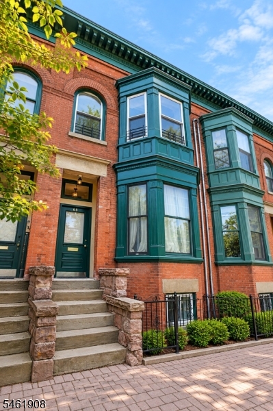68 James Street Newark NJ 07102