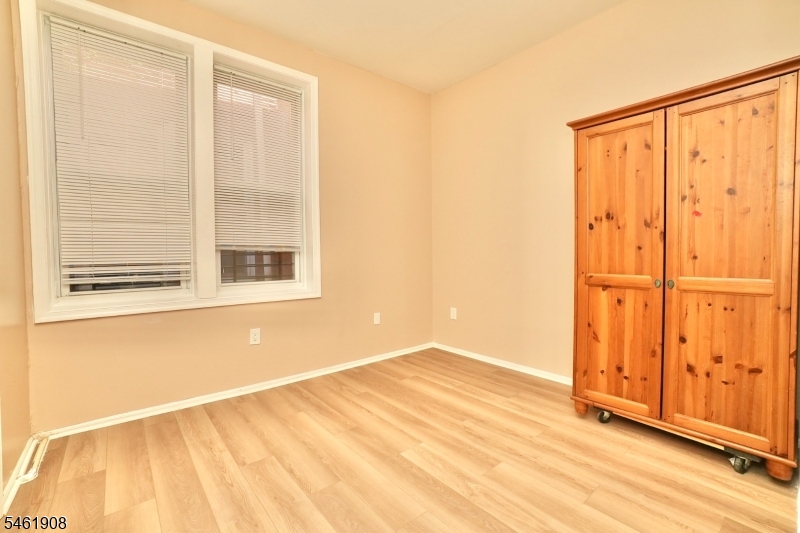 68 James Street Newark NJ 07102