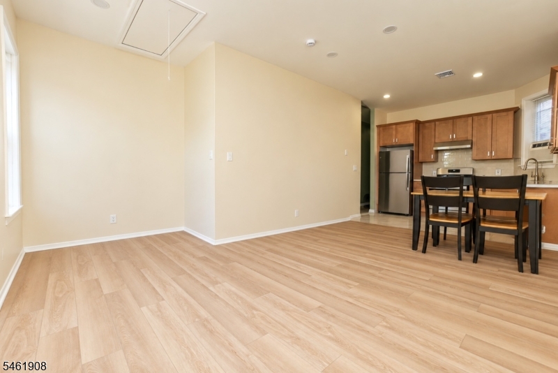 68 James Street Newark NJ 07102