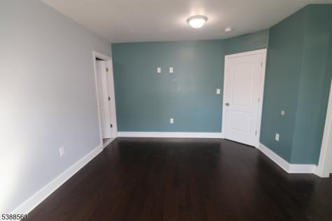 73 Franklin Terrace Irvington NJ 07111