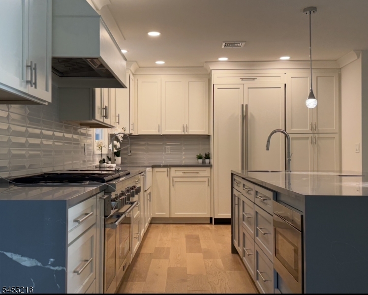 9 Crestview Court Montclair NJ 07042