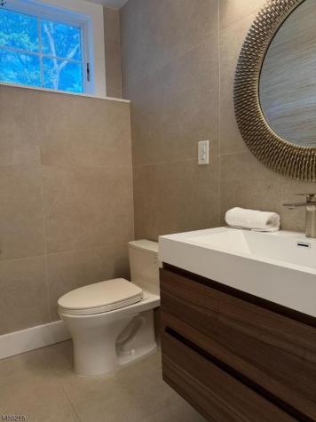 9 Crestview Court Montclair NJ 07042