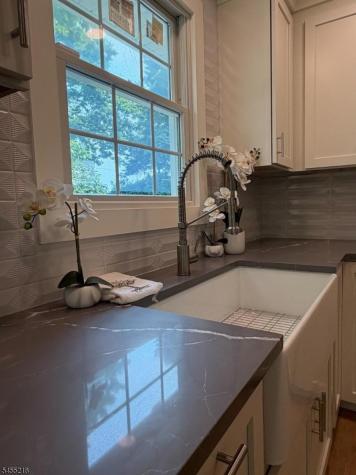 9 Crestview Court Montclair NJ 07042