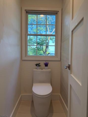 9 Crestview Court Montclair NJ 07042