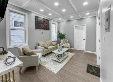 39 Brookdale Avenue Newark NJ 07106