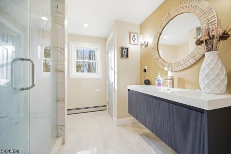 6 Ramsay Road West Milford NJ 07421