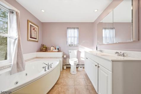 6 Ramsay Road West Milford NJ 07421