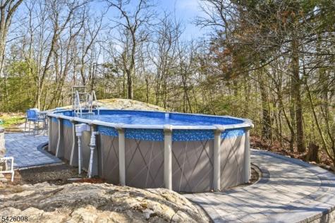 6 Ramsay Road West Milford NJ 07421
