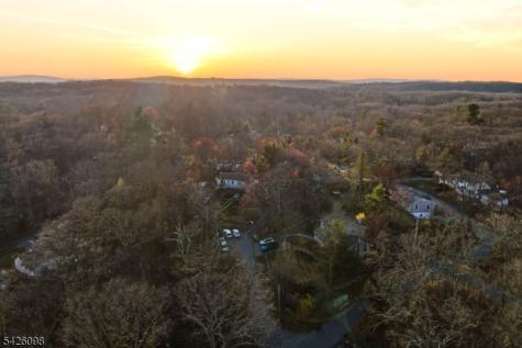 6 Ramsay Road West Milford NJ 07421
