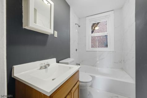 502 Stuyvesant Unit 2 Irvington NJ 07111