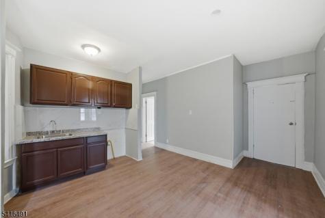 502 Stuyvesant Unit 2 Irvington NJ 07111