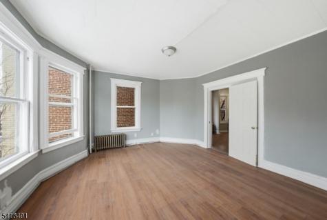 502 Stuyvesant Unit 2 Irvington NJ 07111