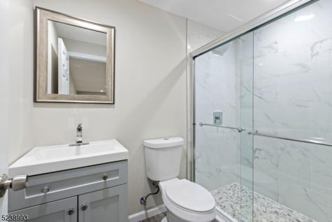 27 Ringwood Lane West Milford NJ 07421