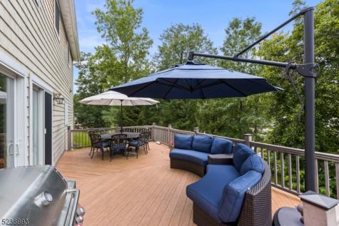 27 Ringwood Lane West Milford NJ 07421