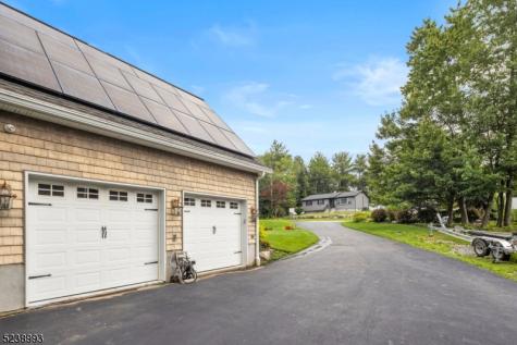 27 Ringwood Lane West Milford NJ 07421