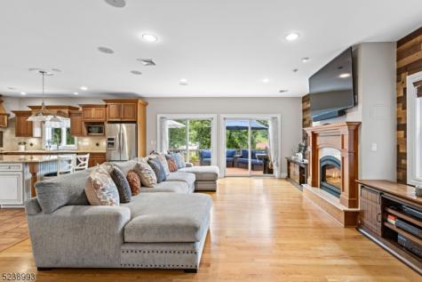 27 Ringwood Lane West Milford NJ 07421