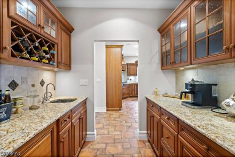 27 Ringwood Lane West Milford NJ 07421