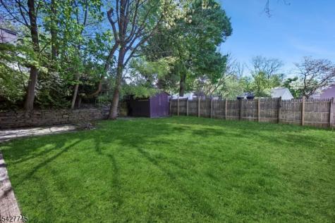 32 Center Street Bernardsville NJ 07924