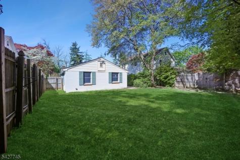32 Center Street Bernardsville NJ 07924